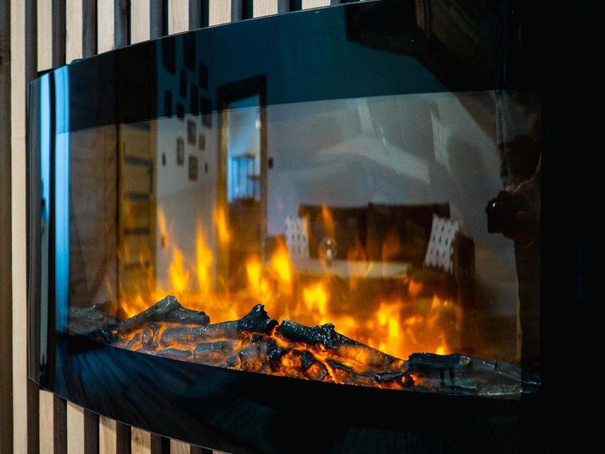 Domek Riverhut - Male Ciche Sauna & Jacuzzi Exterior foto